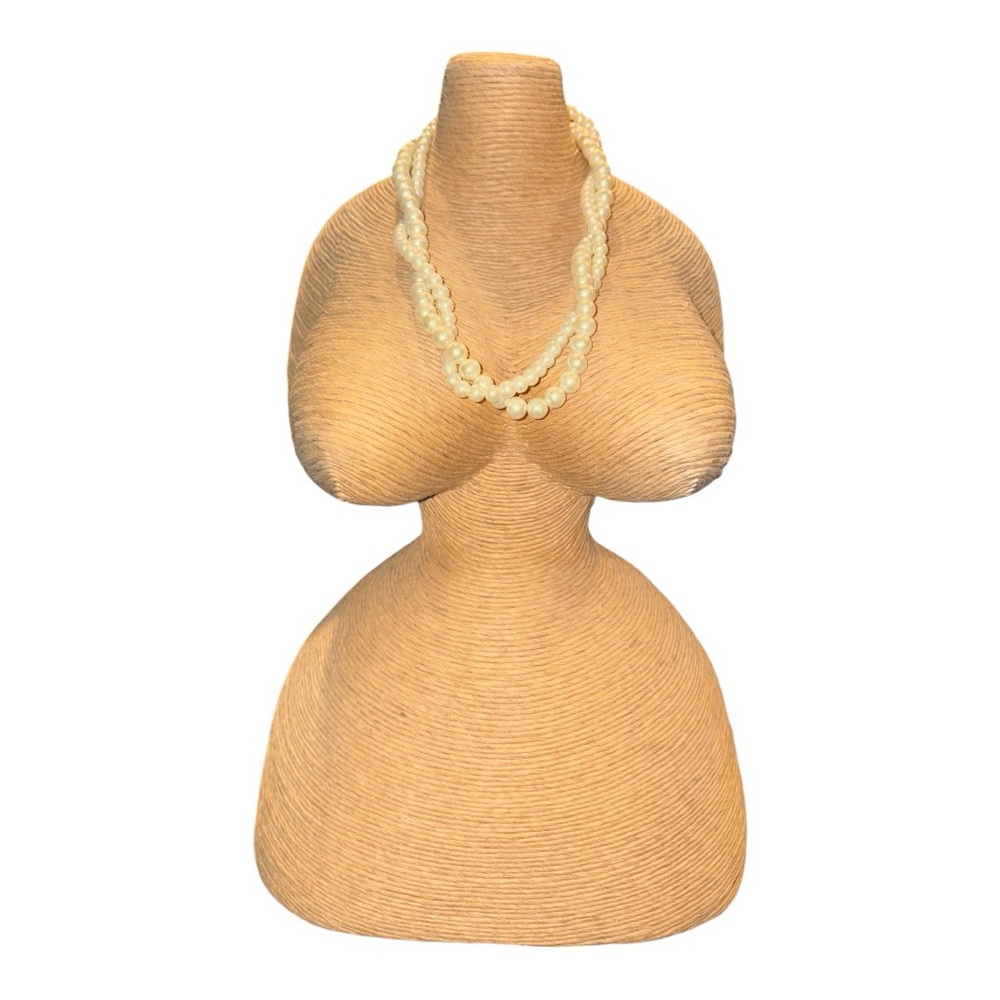 Vintage double strand twisted pearls. 8” drop choker style. JB1